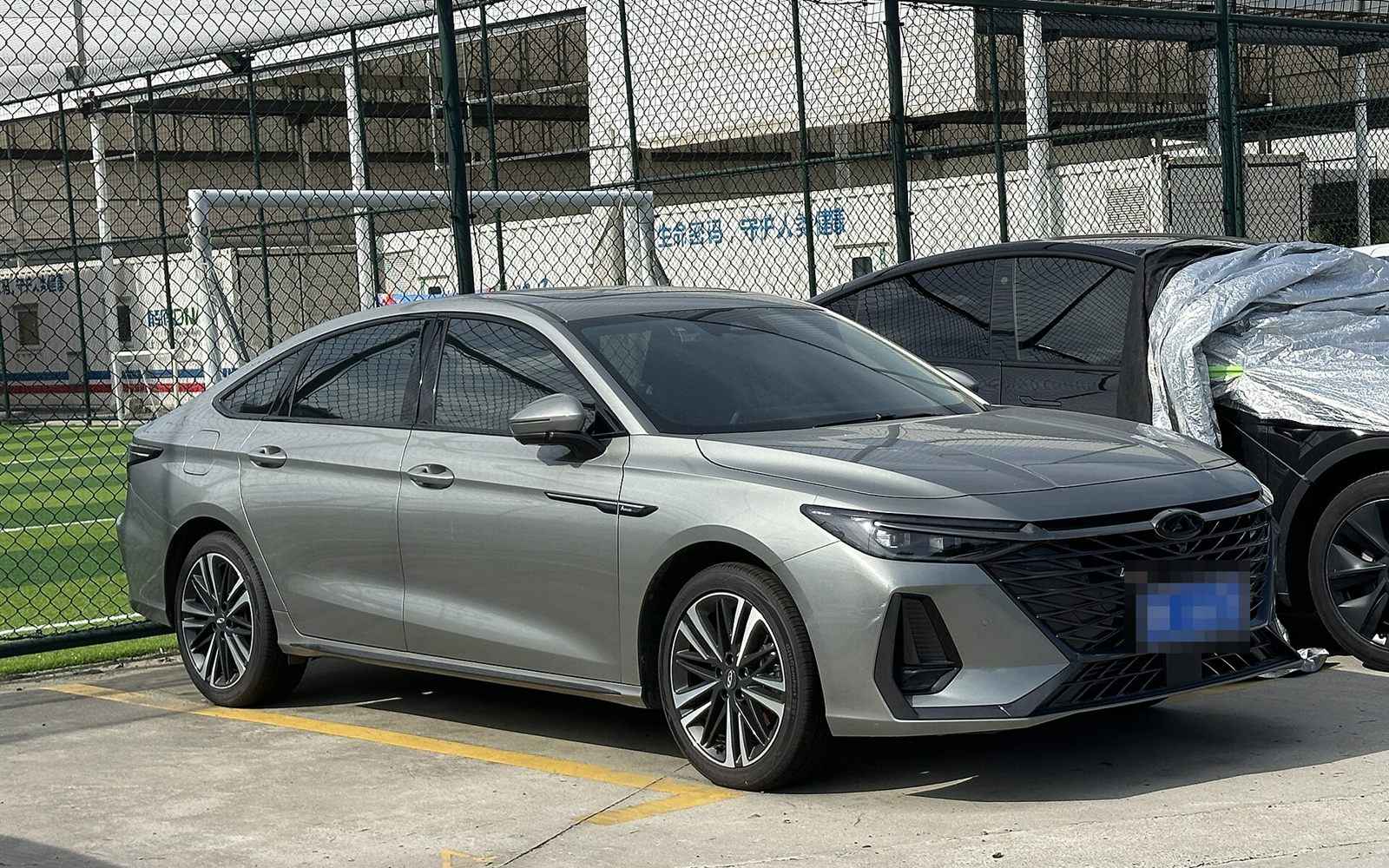 Chery Arrizo 8